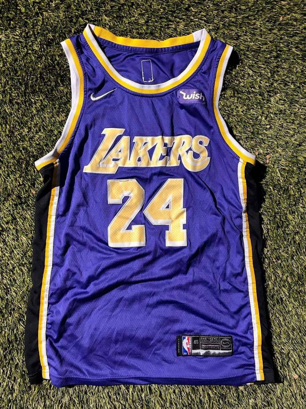 Nike Los Angeles Lakers Kobe Bryant #24 Icon Edition Swingman Jersey